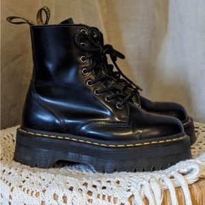 Doc Marten’s Jadon boot